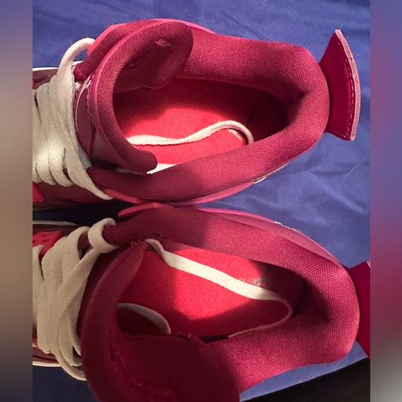 Jordan “Berry” 4s - Picture 4 of 4